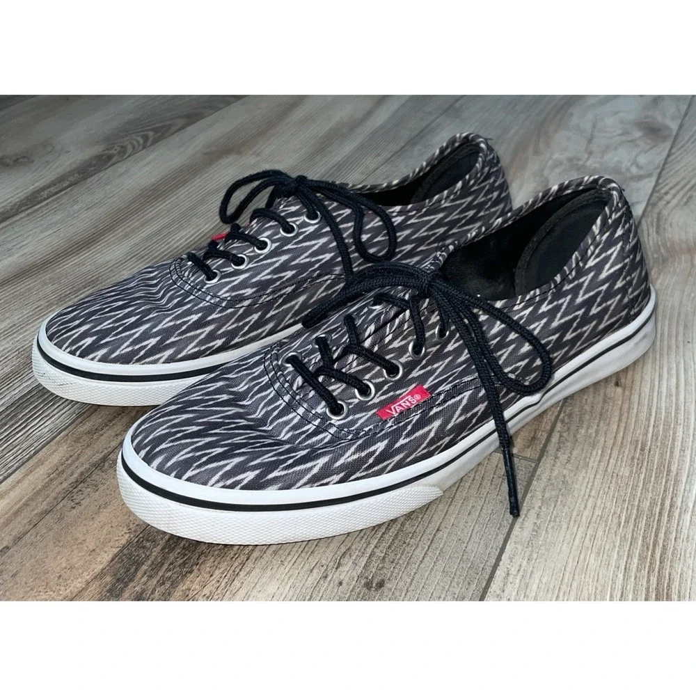 Vans Unisex-Adult Chevron Print Sneakers, blkgray,‎ M 6— W 7.5